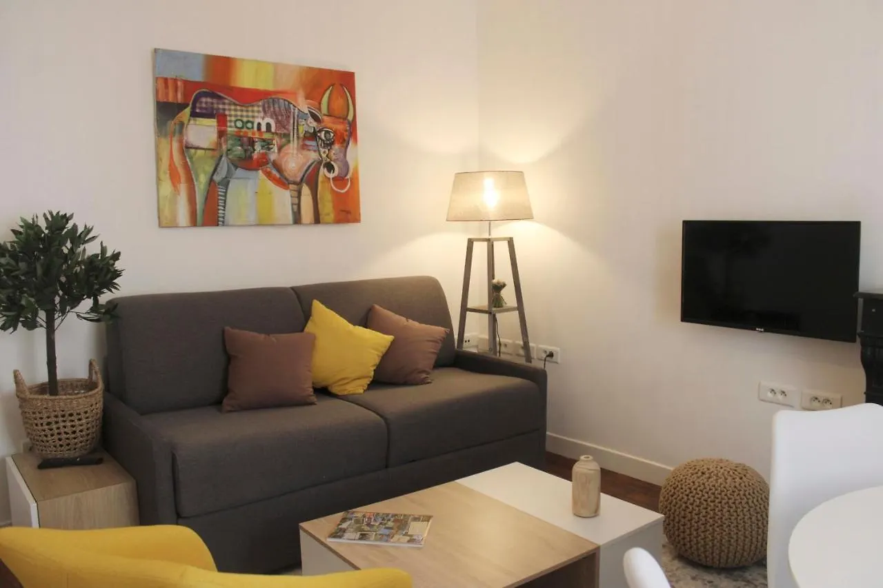 Cozy And Practical Cocoon At The Heart Of Paris Apartment